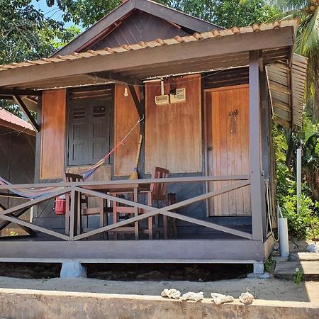 The Station Tioman Hotel Kampong Ayer Batang Exterior foto