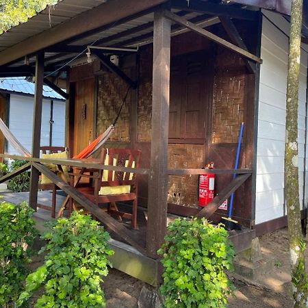 The Station Tioman Hotel Kampong Ayer Batang Exterior foto