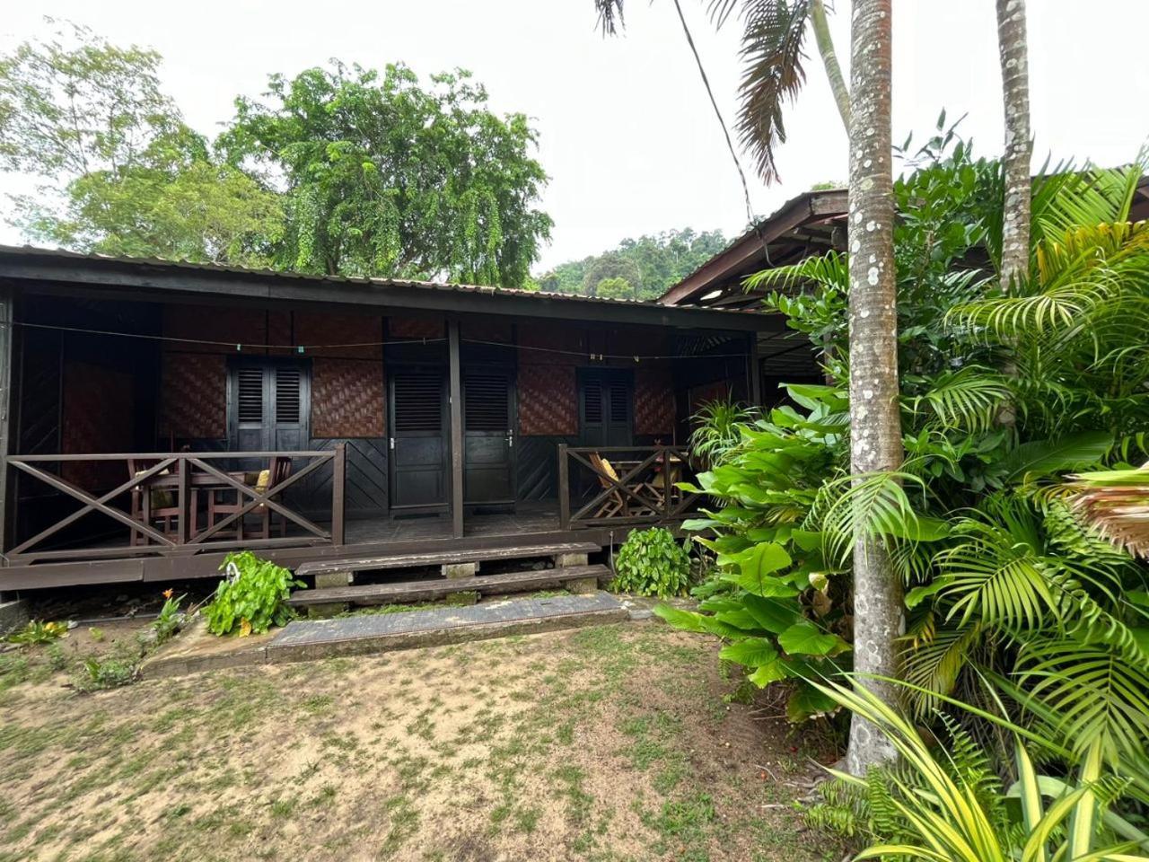 The Station Tioman Hotel Kampong Ayer Batang Exterior foto