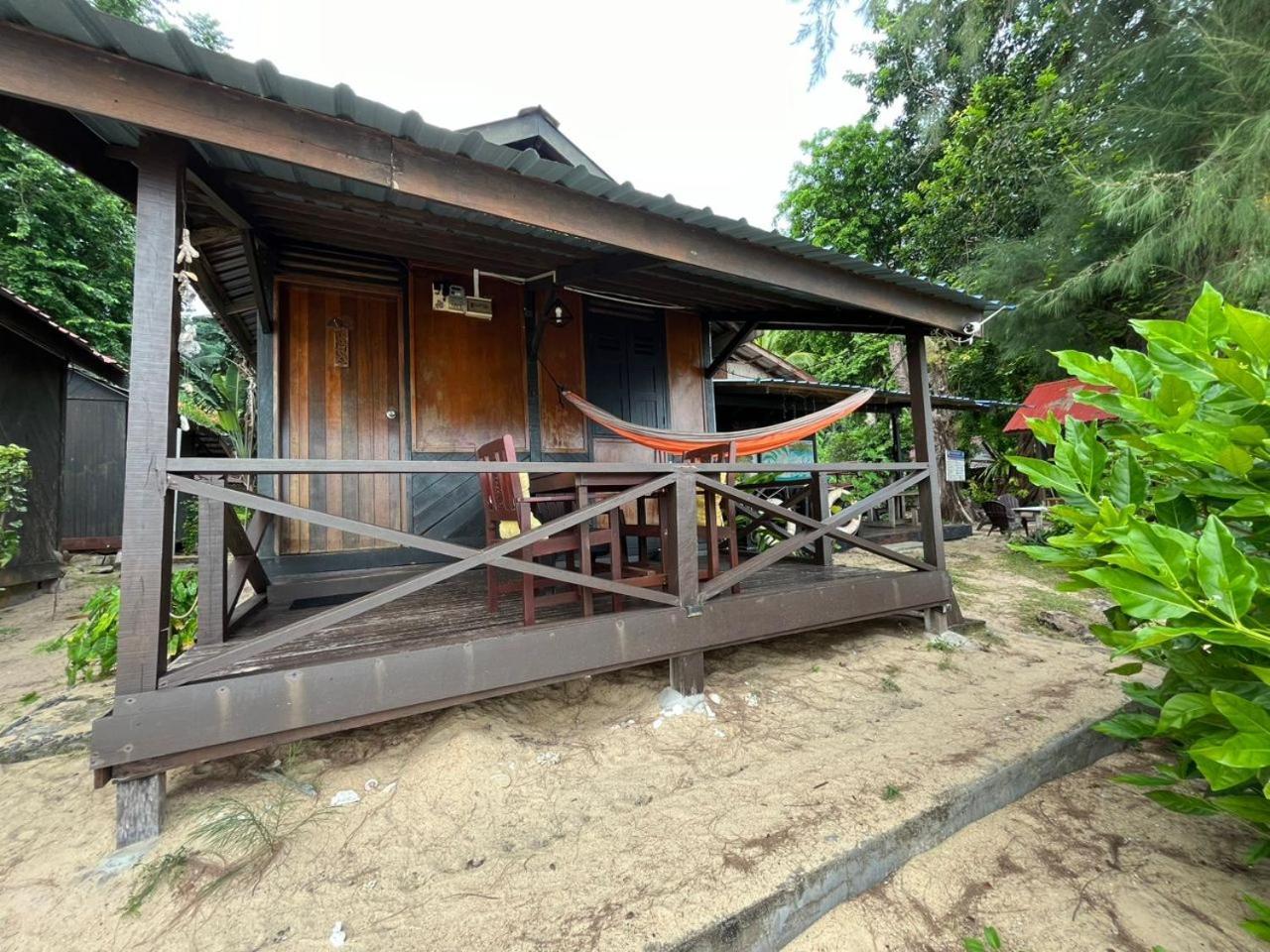 The Station Tioman Hotel Kampong Ayer Batang Exterior foto