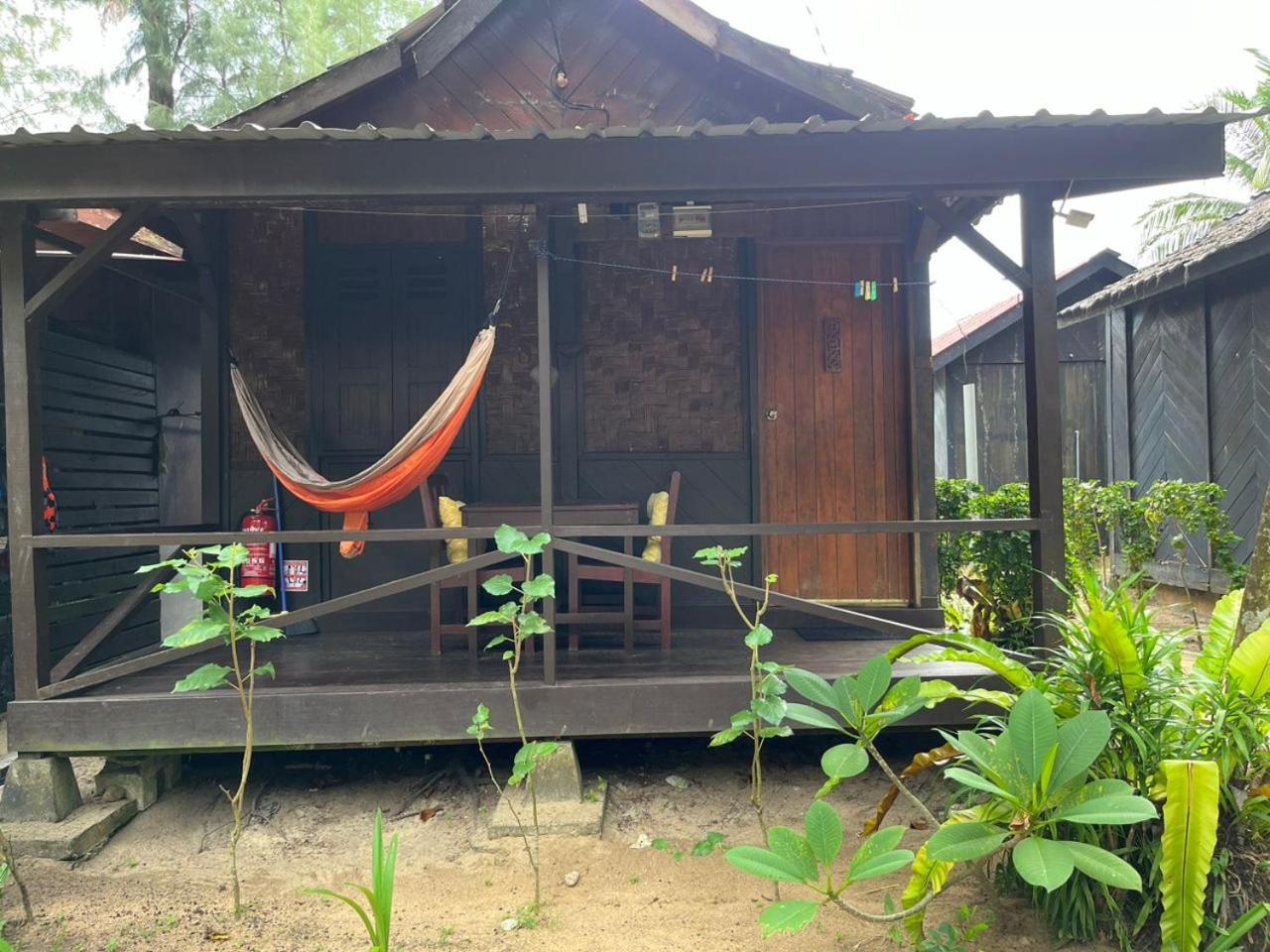 The Station Tioman Hotel Kampong Ayer Batang Exterior foto