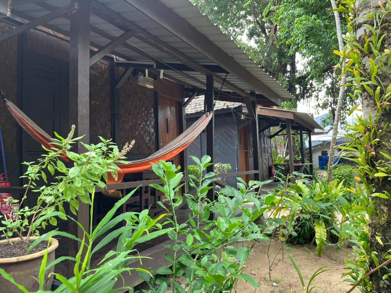 The Station Tioman Hotel Kampong Ayer Batang Exterior foto