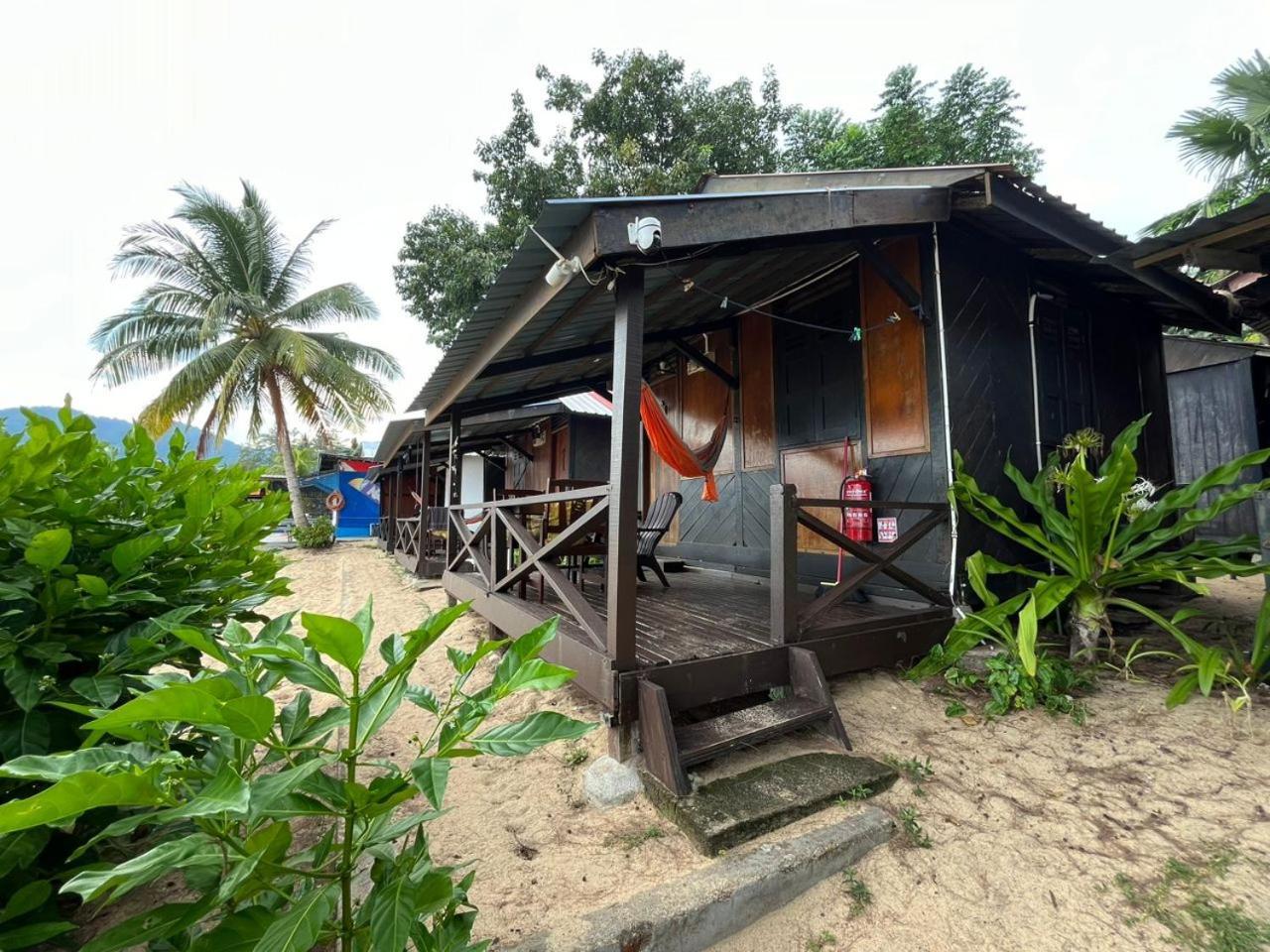 The Station Tioman Hotel Kampong Ayer Batang Exterior foto