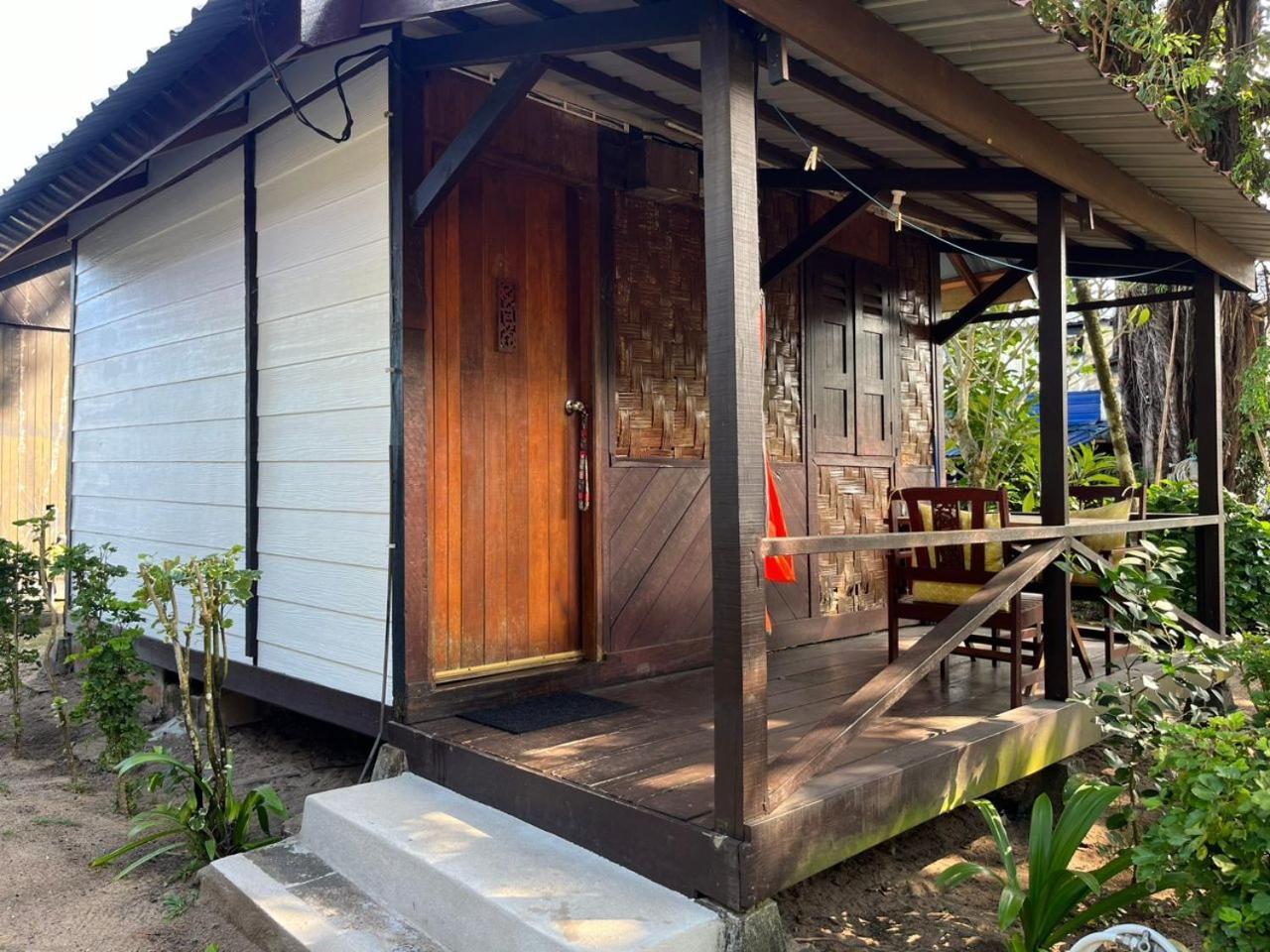 The Station Tioman Hotel Kampong Ayer Batang Exterior foto